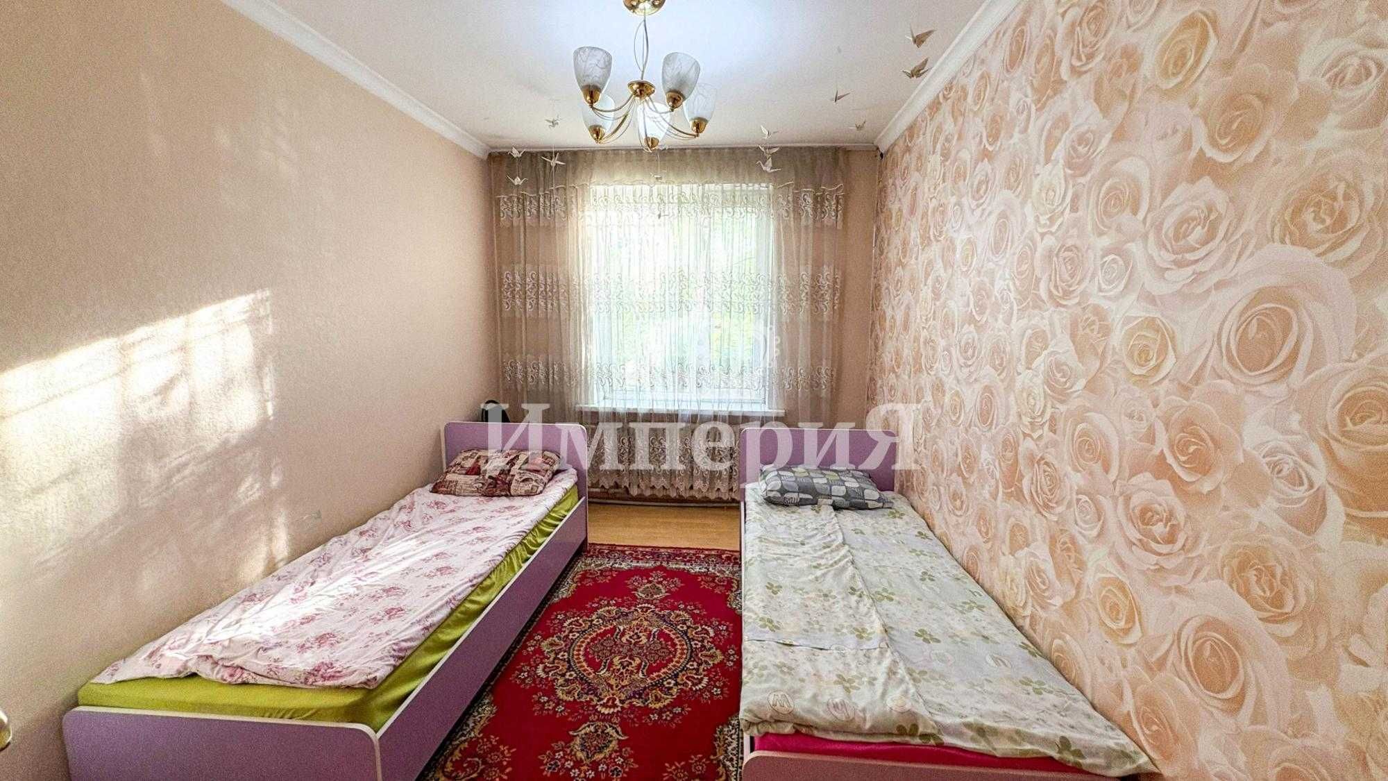 Прдается двух комн квартира в центре по Абая Анжела ИмпериЯ