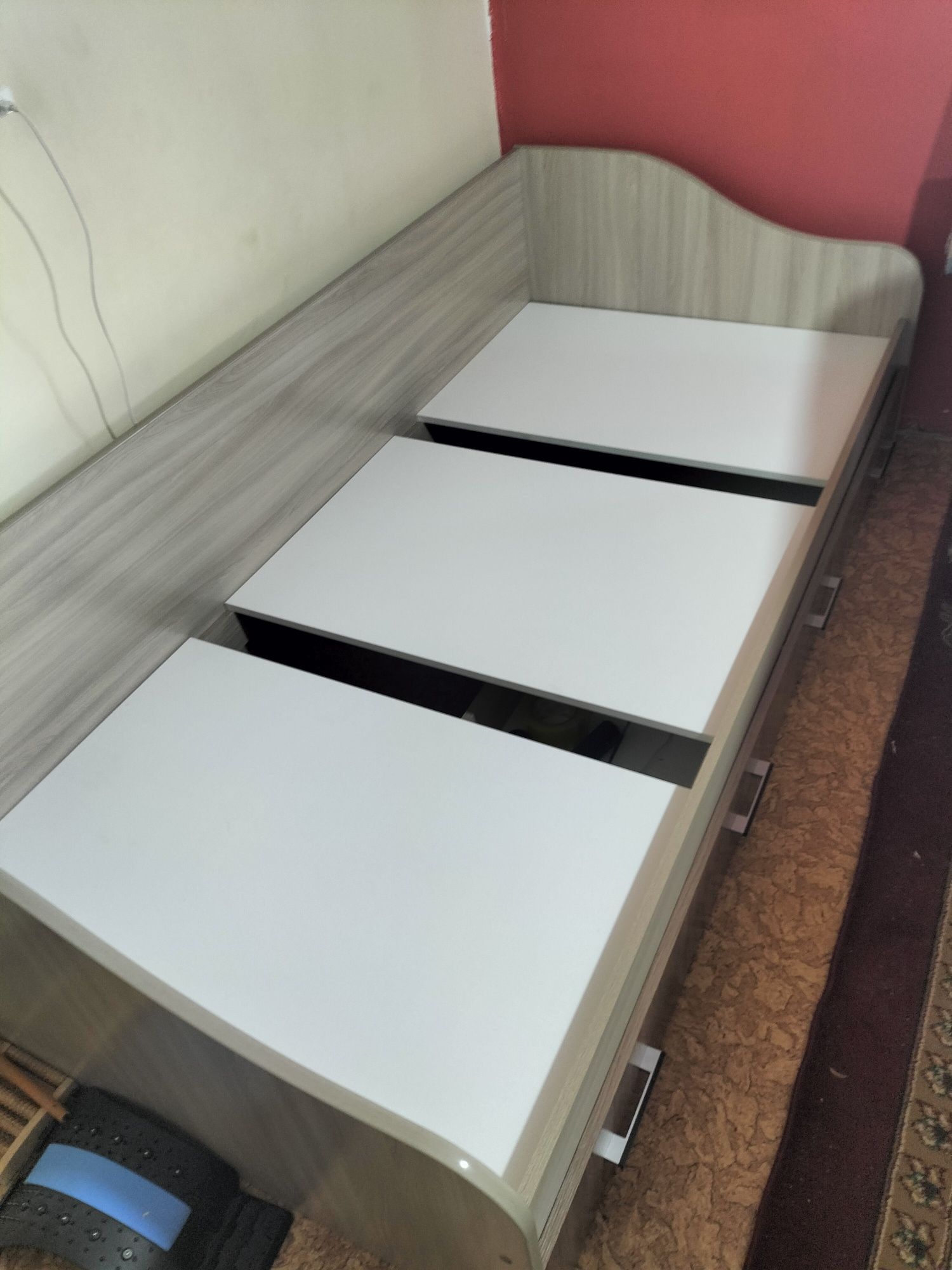 Продам диван кровать