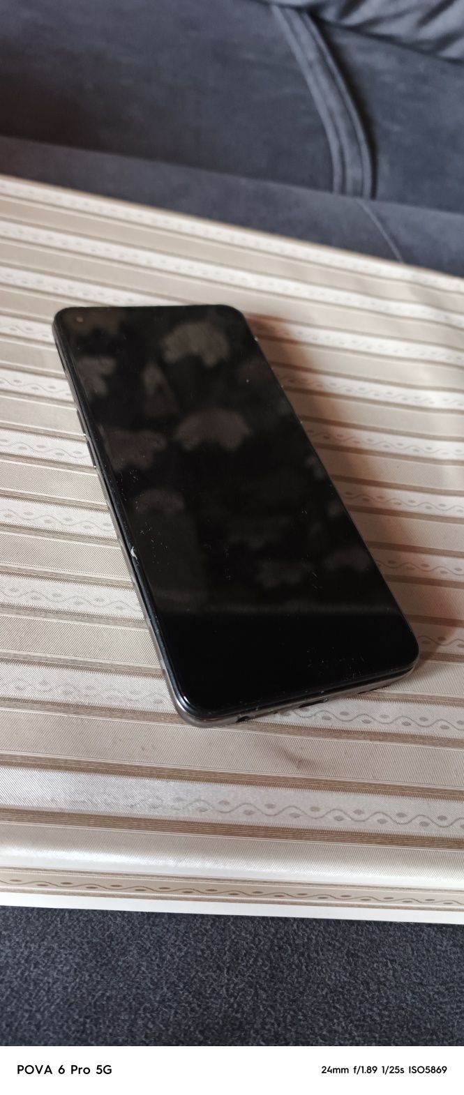 Продам телефон realme