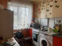 Продается 2-х комнатная кв. на 5 микрорайоне (ул. Абая)