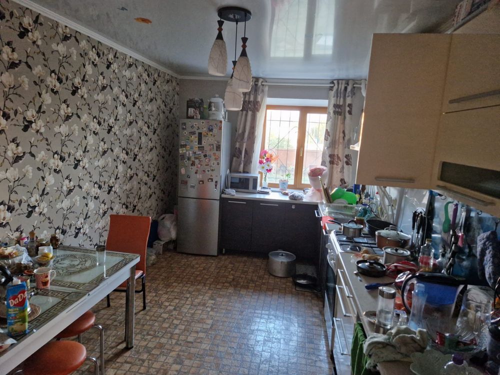 Продам коттедж в отличном районе