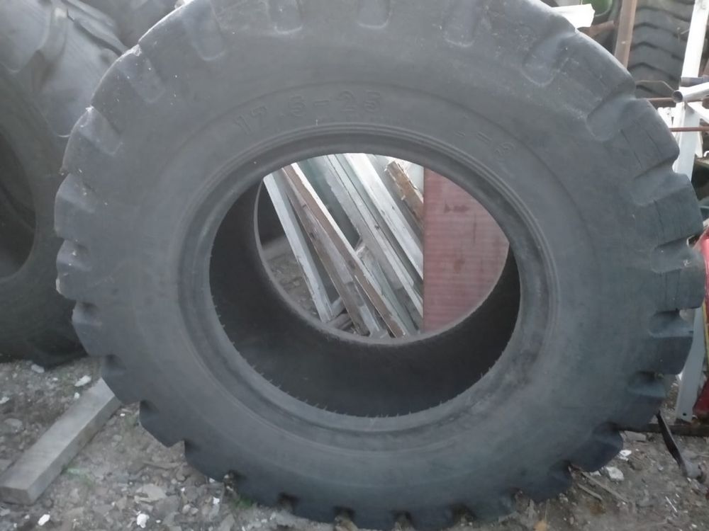 Продам покрышки и камеры на погрузчик