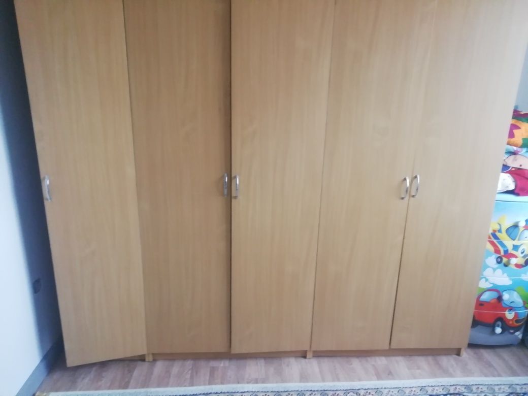 Продам шкаф с полками