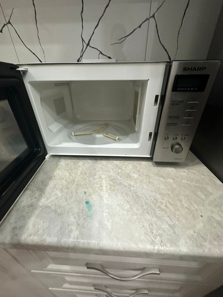 Продам микроволновую печь