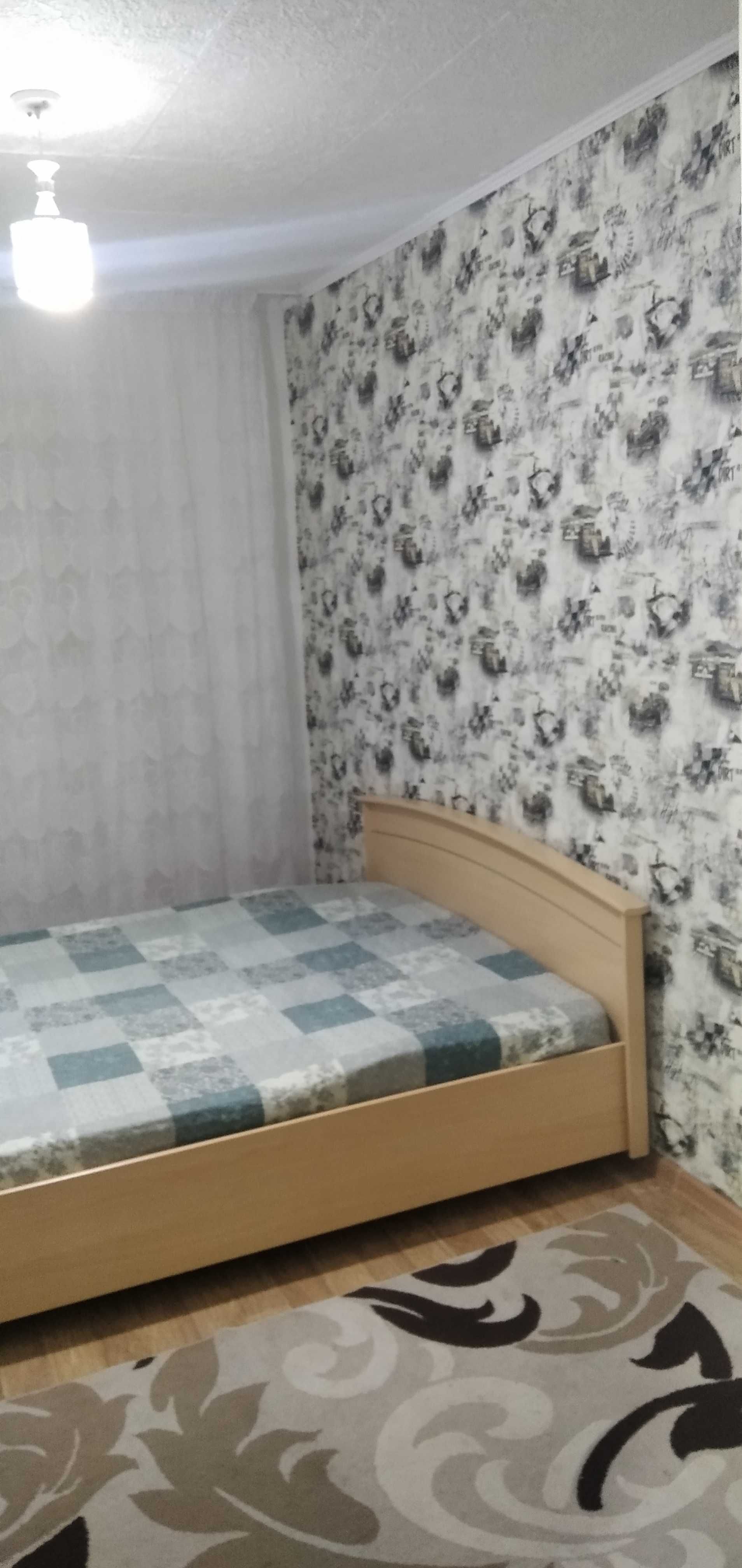 Продам 2х комн. (25й магазин)