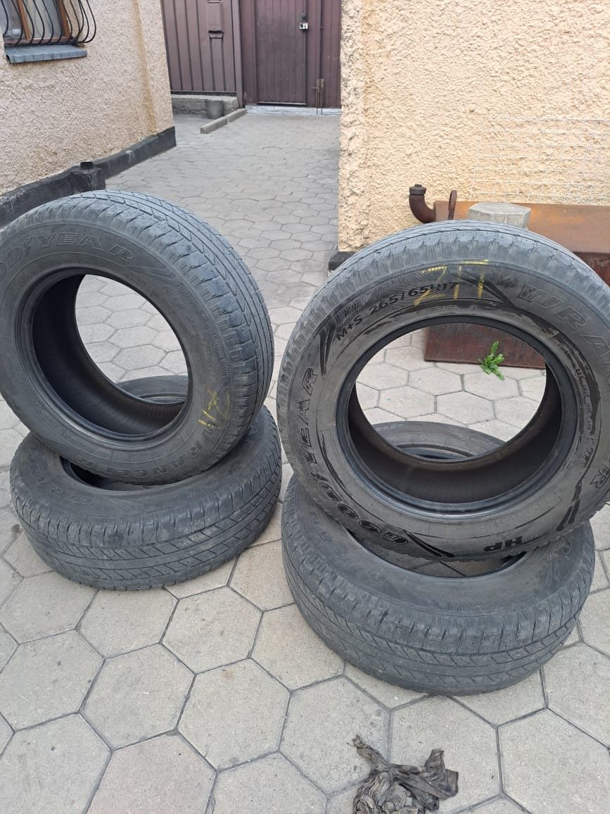 Продаю резину. Летняя