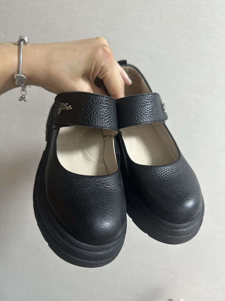 Школьные туфли для девочки Tiflani