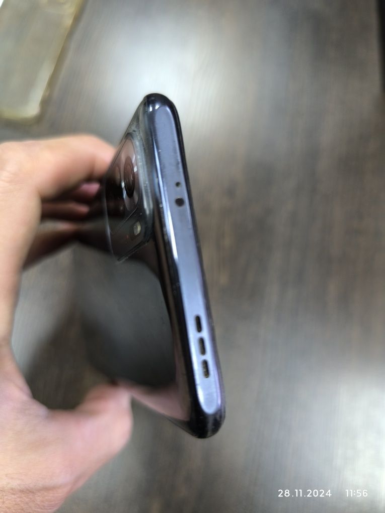 Продам Redmi Note 10S 128g