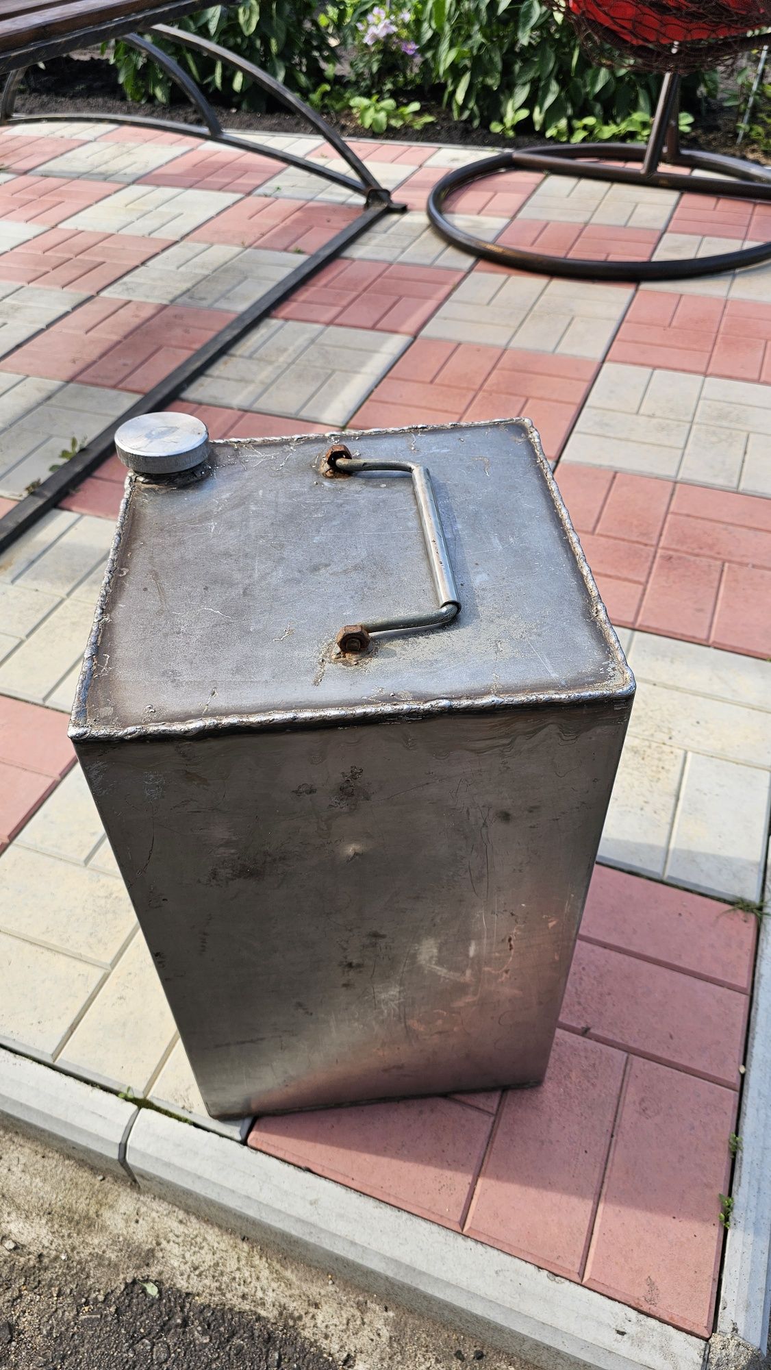 Продам ёмкость н/с