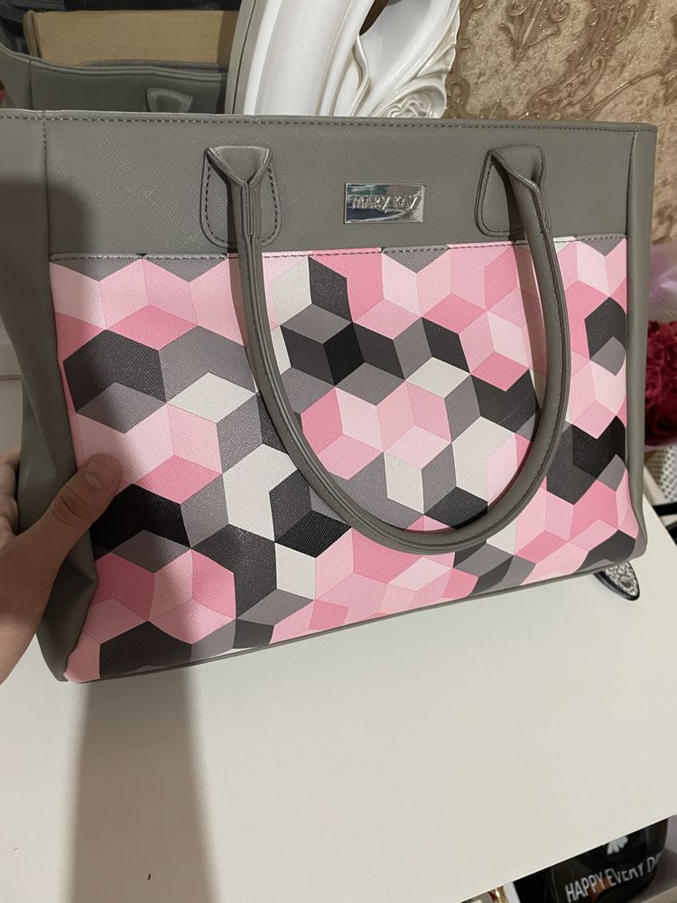 Сумка от Mary kay срочна