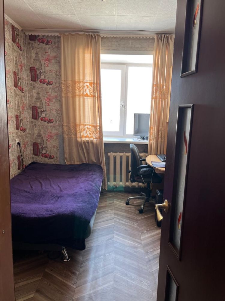 Продам 4 комнатную квартиру