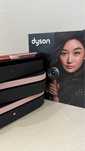 В наличии Dyson airstrait в красном цвете