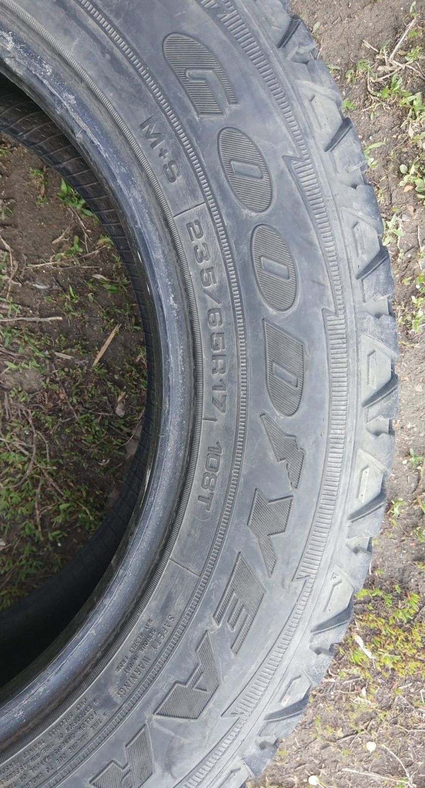 Шины 235 65 R17 Goodyear