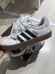 Adidas кроссовка