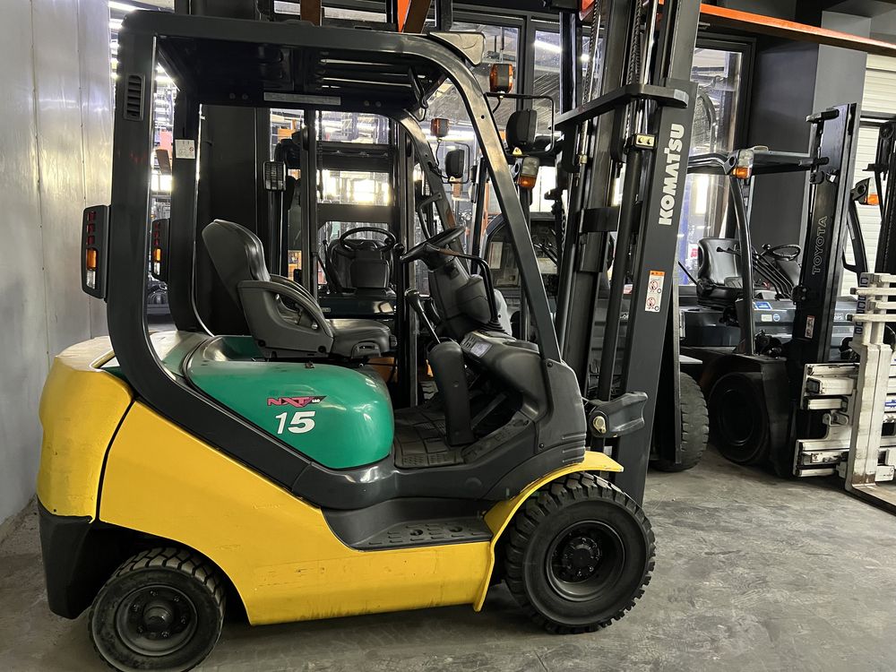 Японский Вилочный Погрузчик-Кара Komatsu. Свеже Доставлен из Японии!