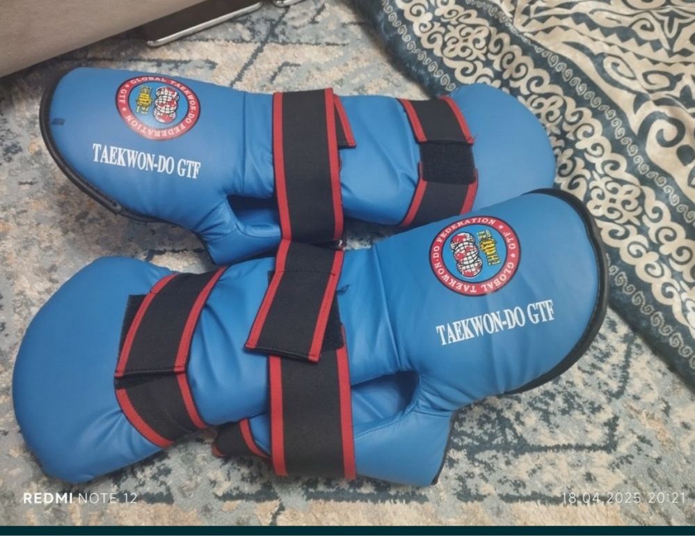 Продам амуницию для тхеквандо