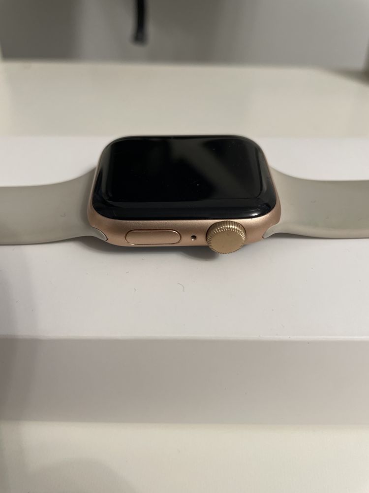 Aplle watch SE gen1
