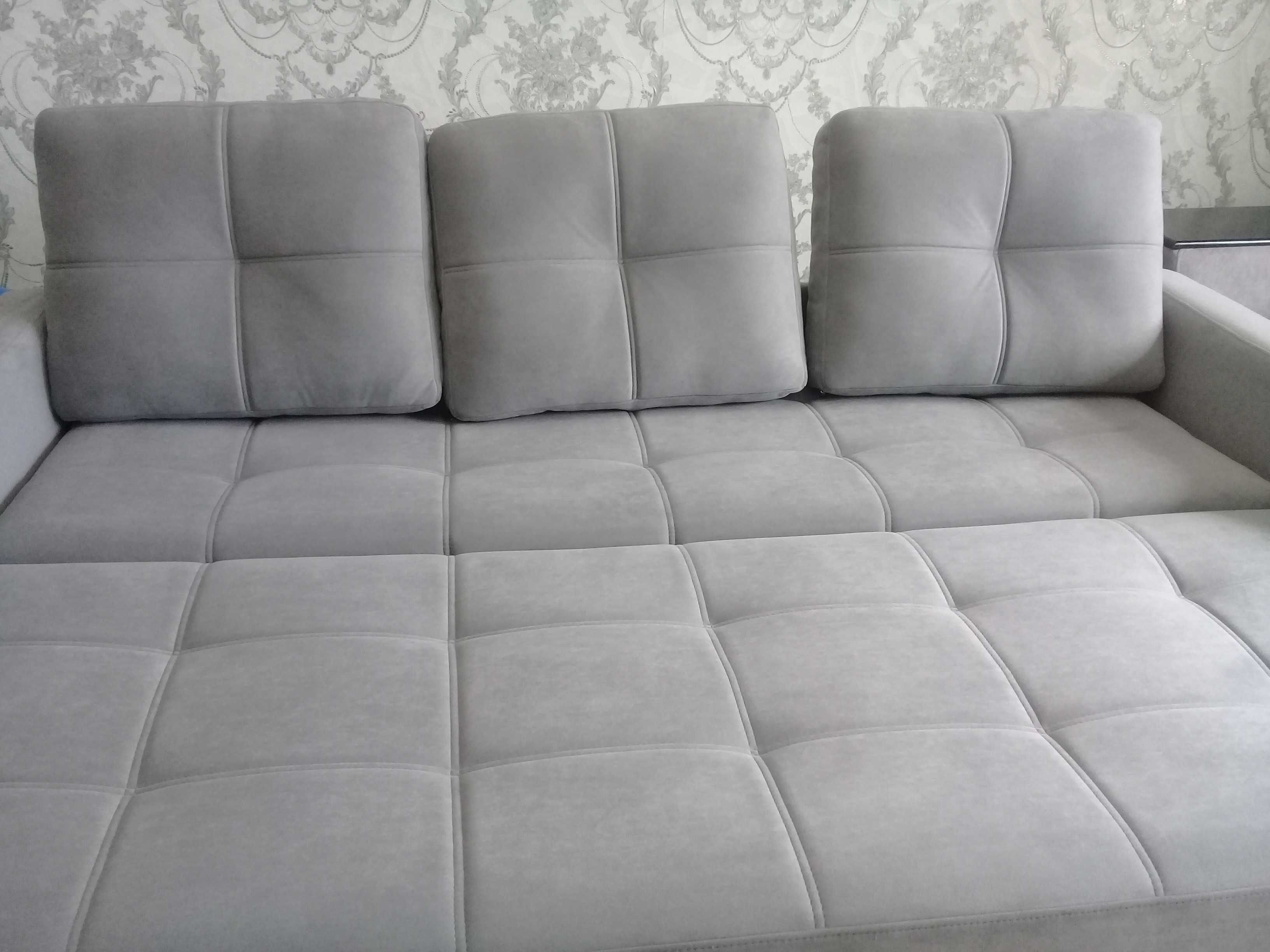 Продам мягкий диван