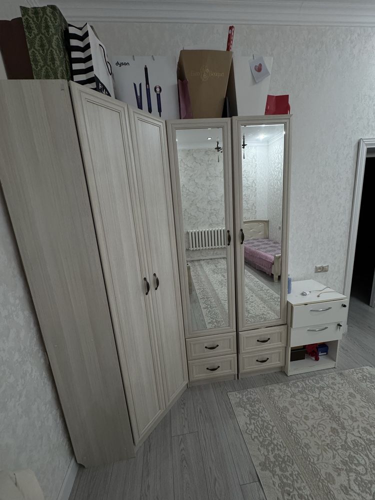 Шкаф для одежды.