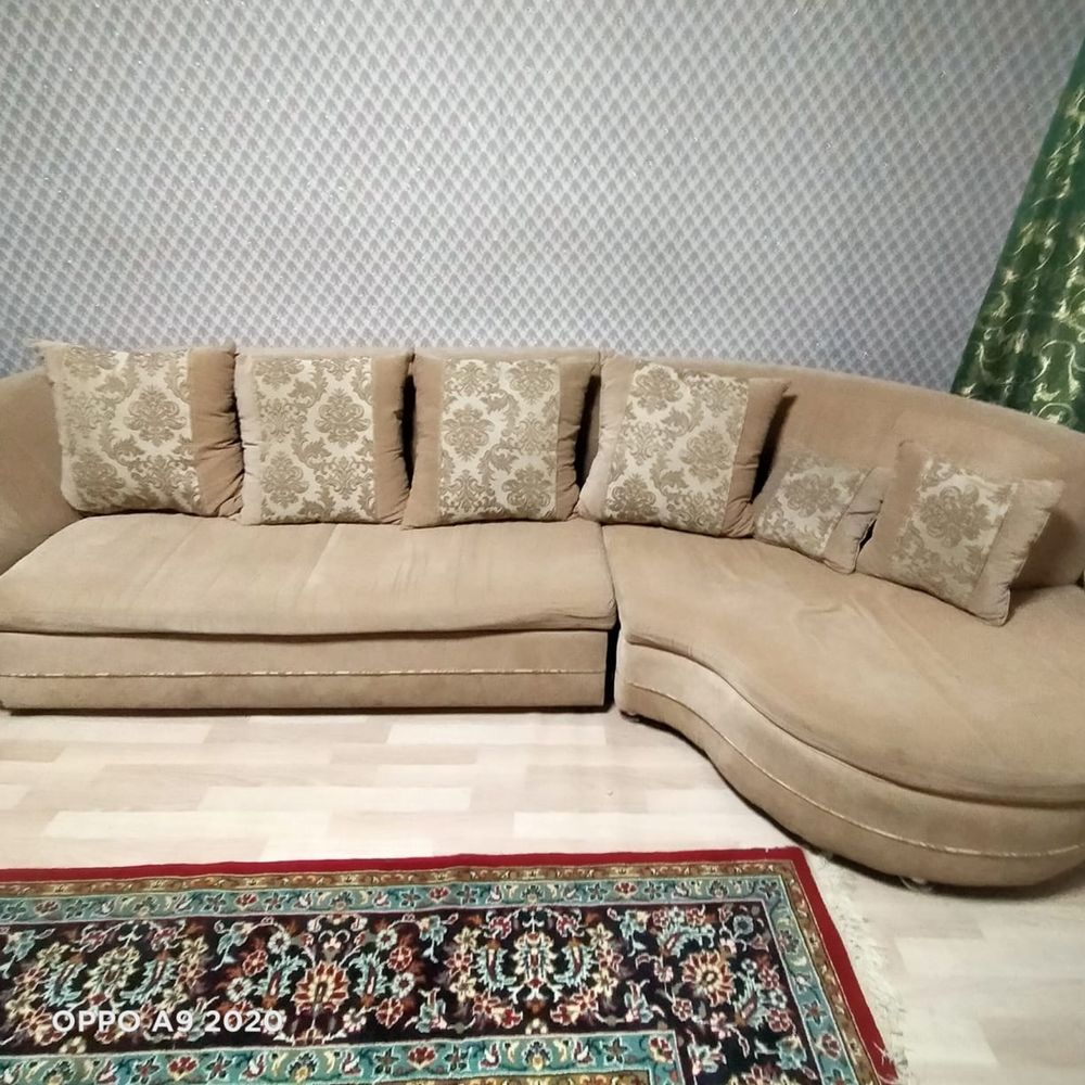 Продам диван угловой