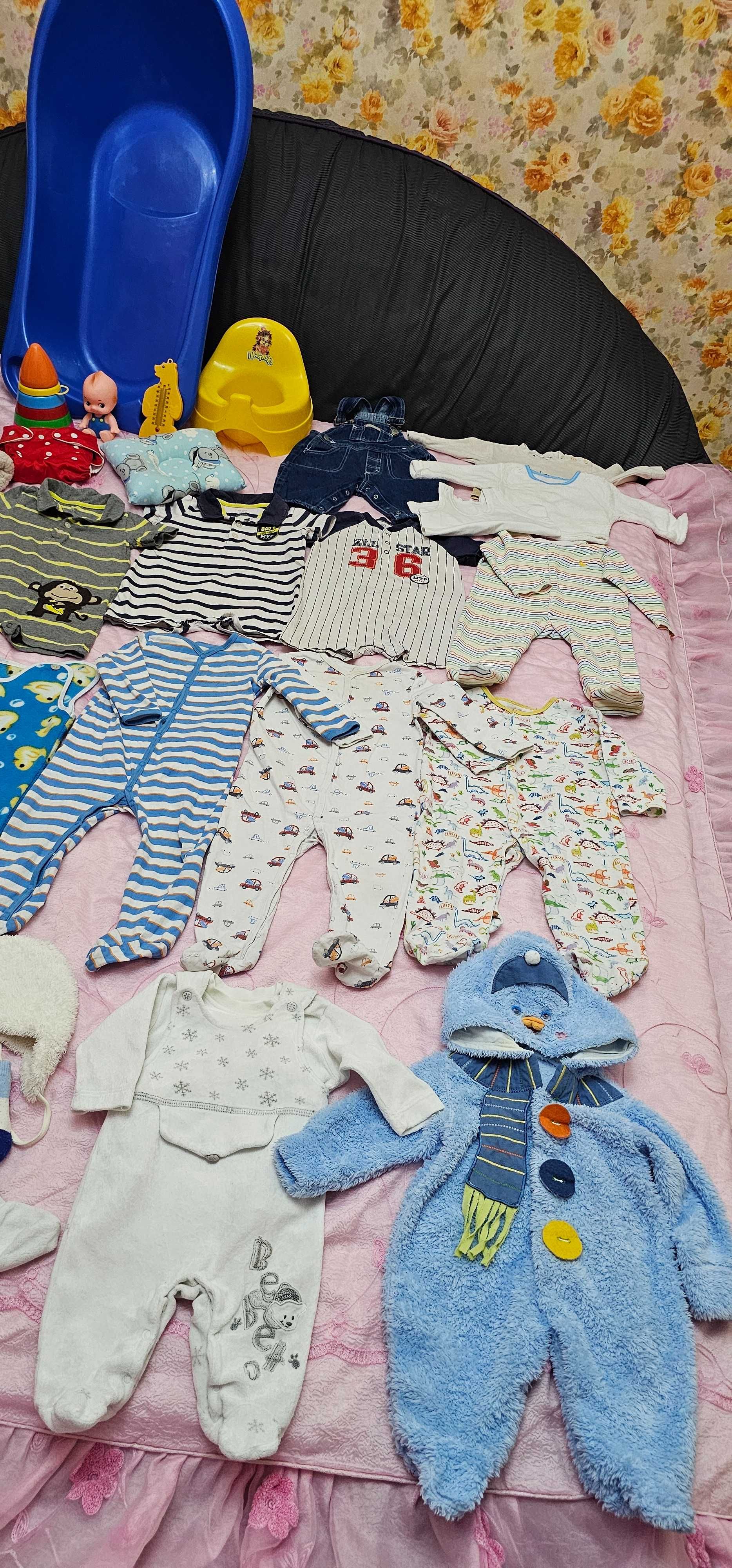 За все 2500тг Детские вещи + ванна + горшок