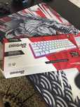 Клавиатура HyperX Alloy Origins 60 розовый