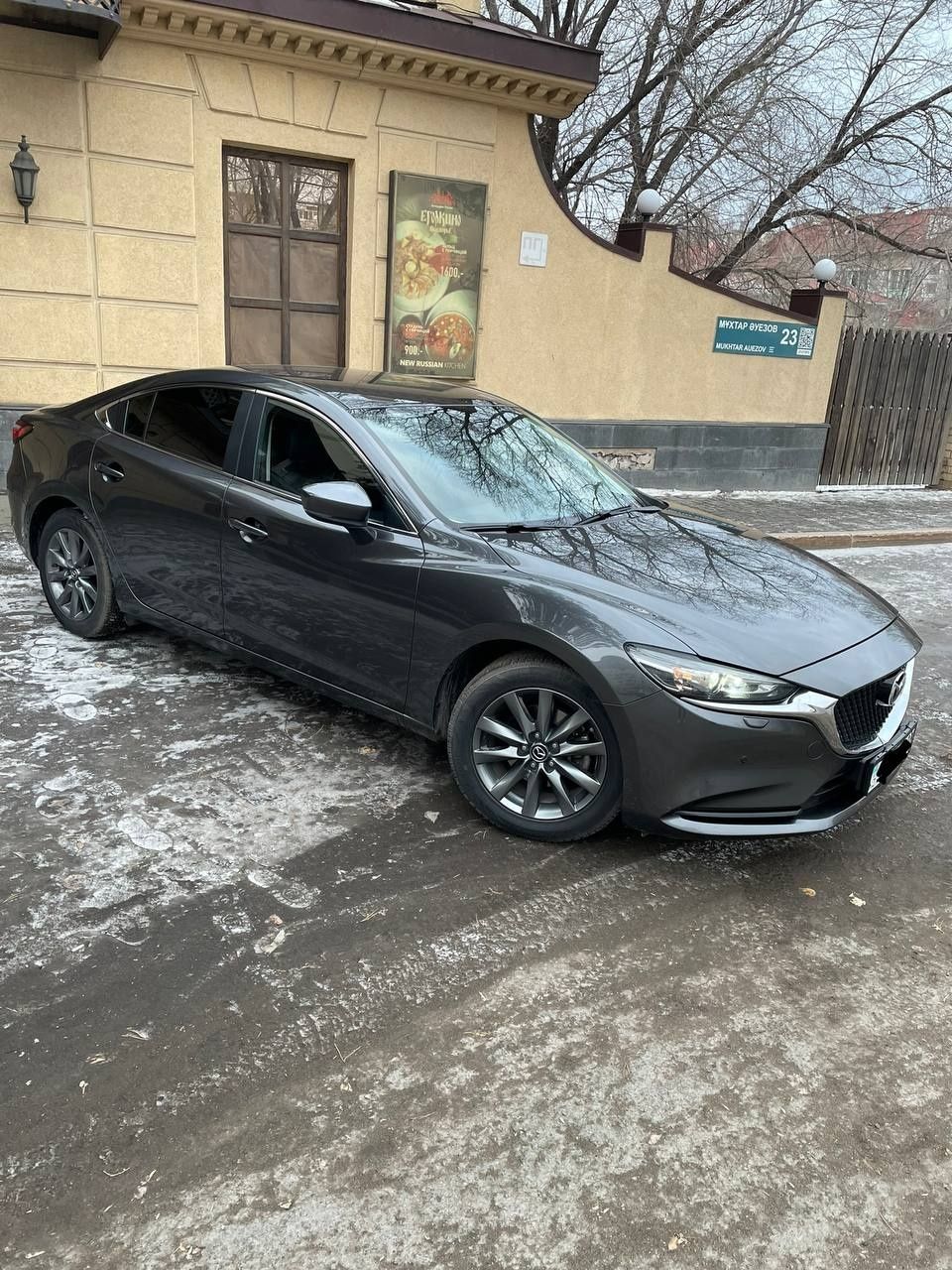 Автомобиль Mazda6