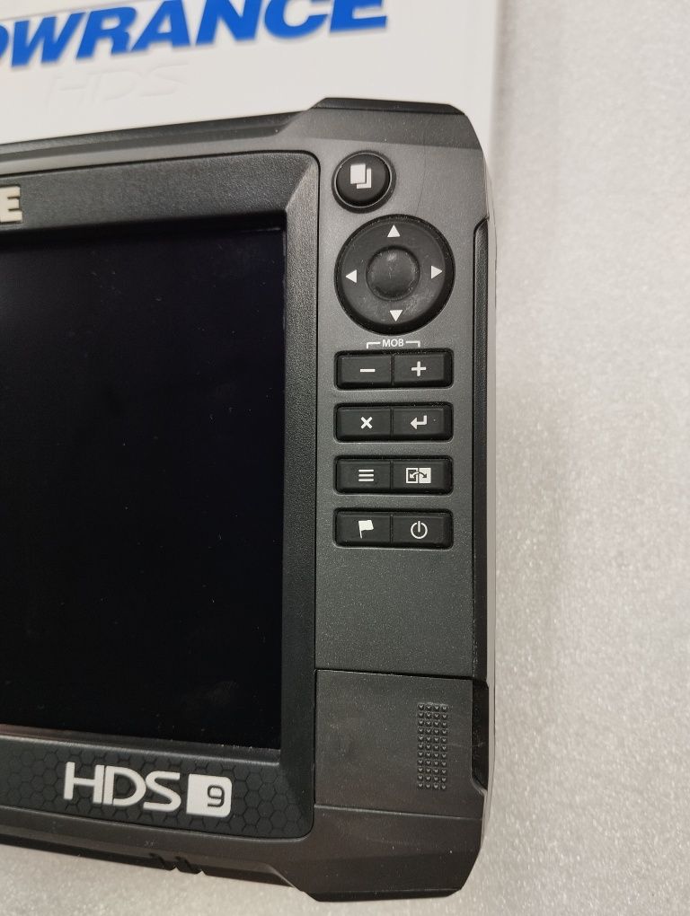 Продам эхолот Lowrance hds 9 Carbon+ Active Target 1.
Прибор и датчик