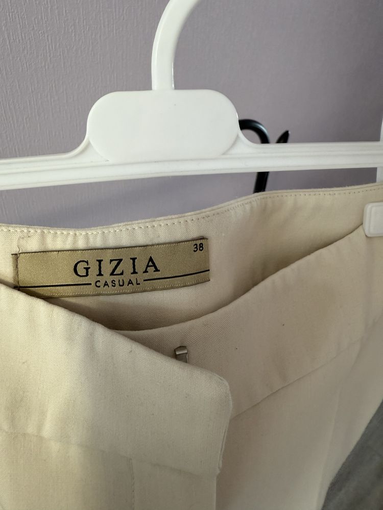 Костюм брючный от Gizia
