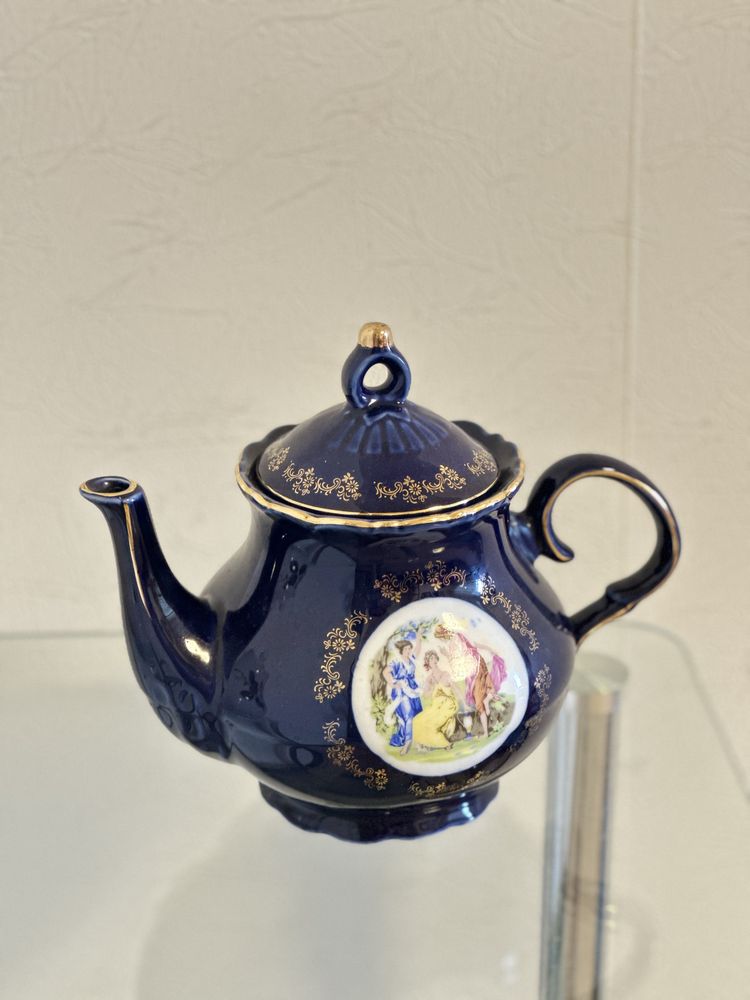 Продам керамический чайник, заварной