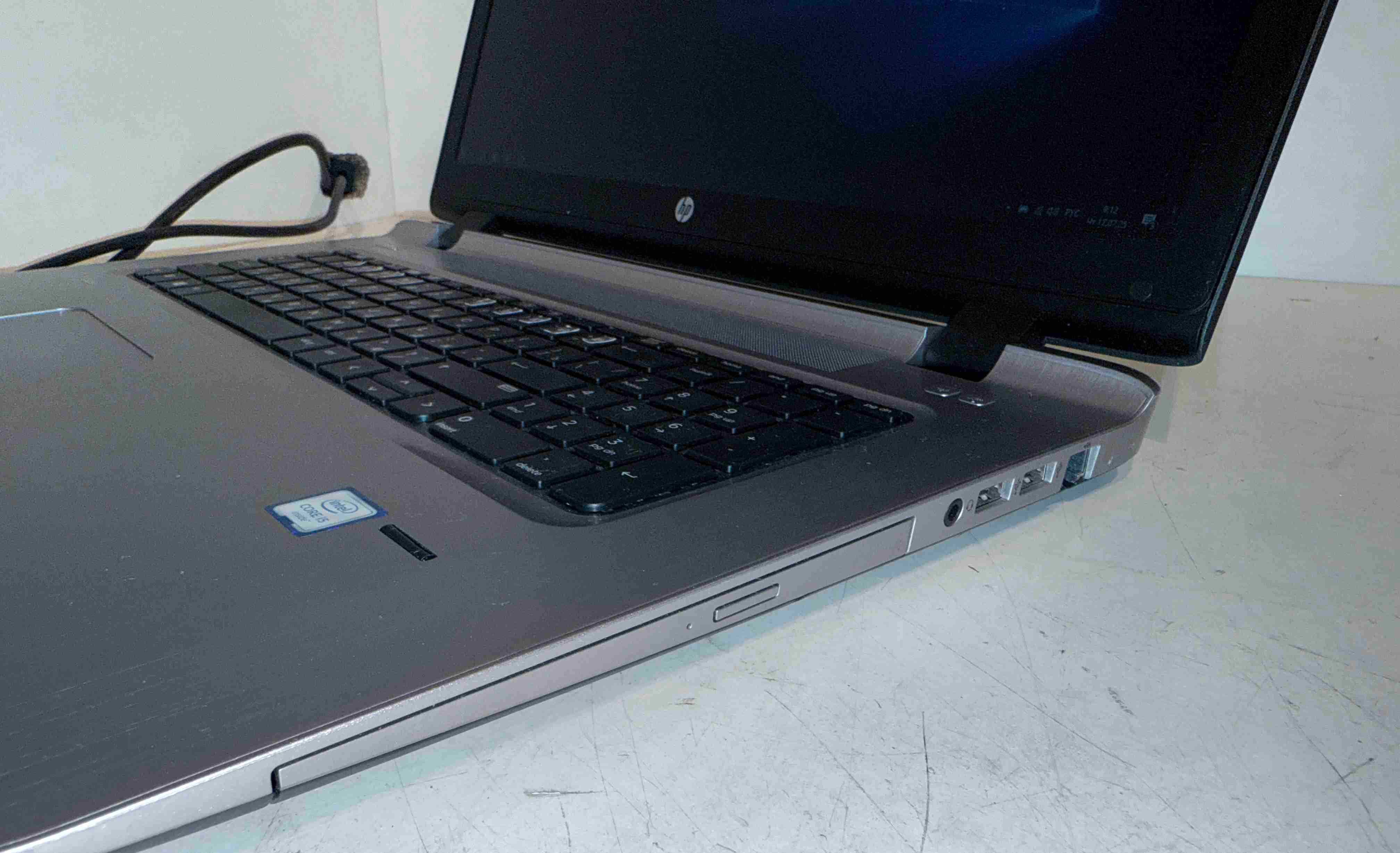 Ноутбук HP ProBook 470 G3 (17,3"/i5-6200U/RAM16/Radeon R7 M340