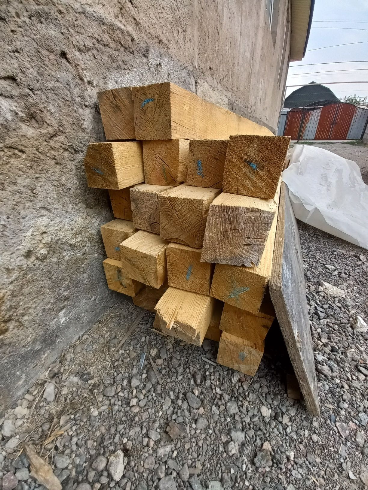 Продам  брусья новые