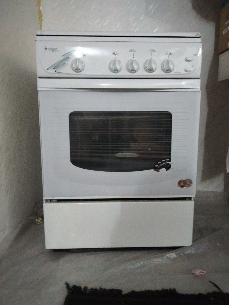 Газовая плита продается