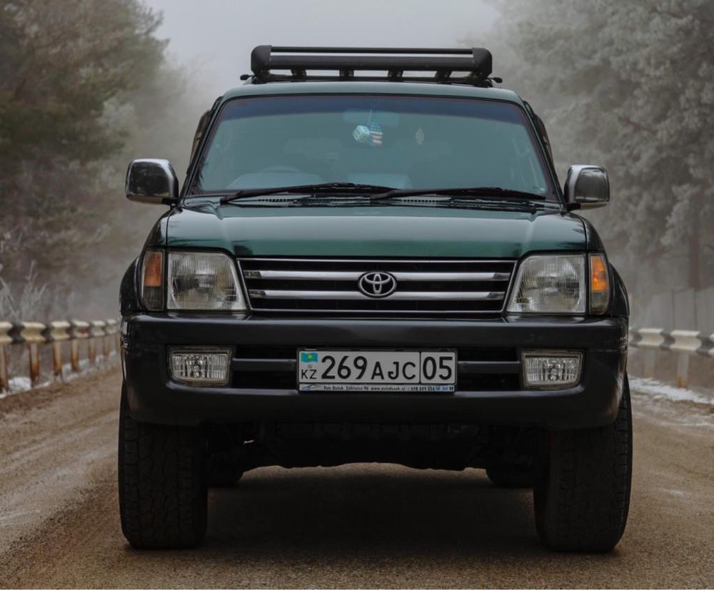 Продам машину Toyota Land Cruiser Prado 1996