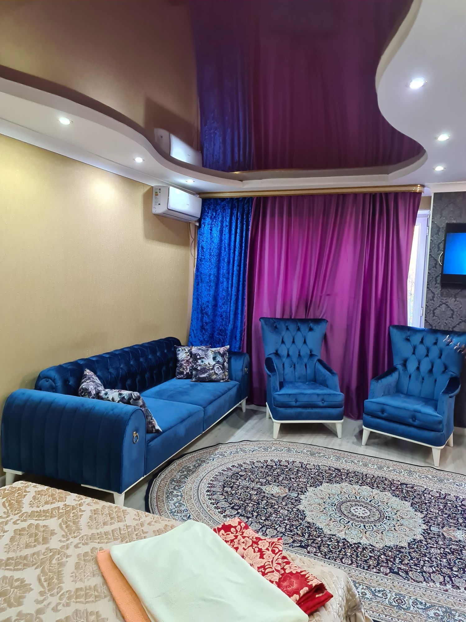 Сдам посуточно и почасовую 1 ком VIP квартиру