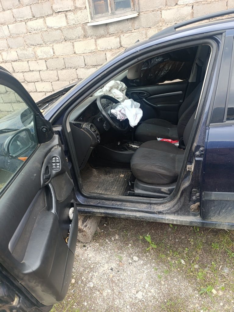 Продам ford focus 2001год