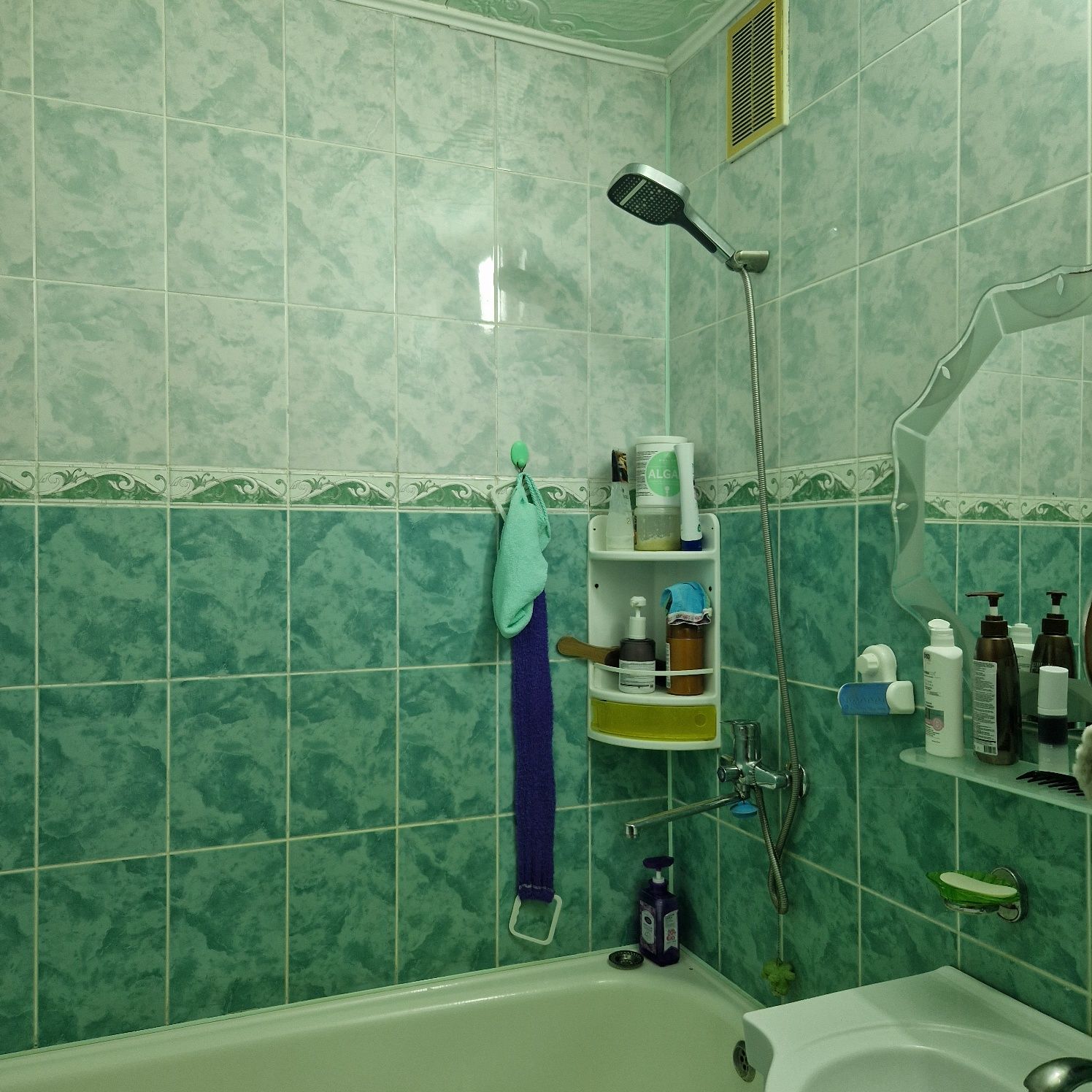 3-комнатная квартира · 64 м² · 5/10 этаж ,19мкр,Жукова.