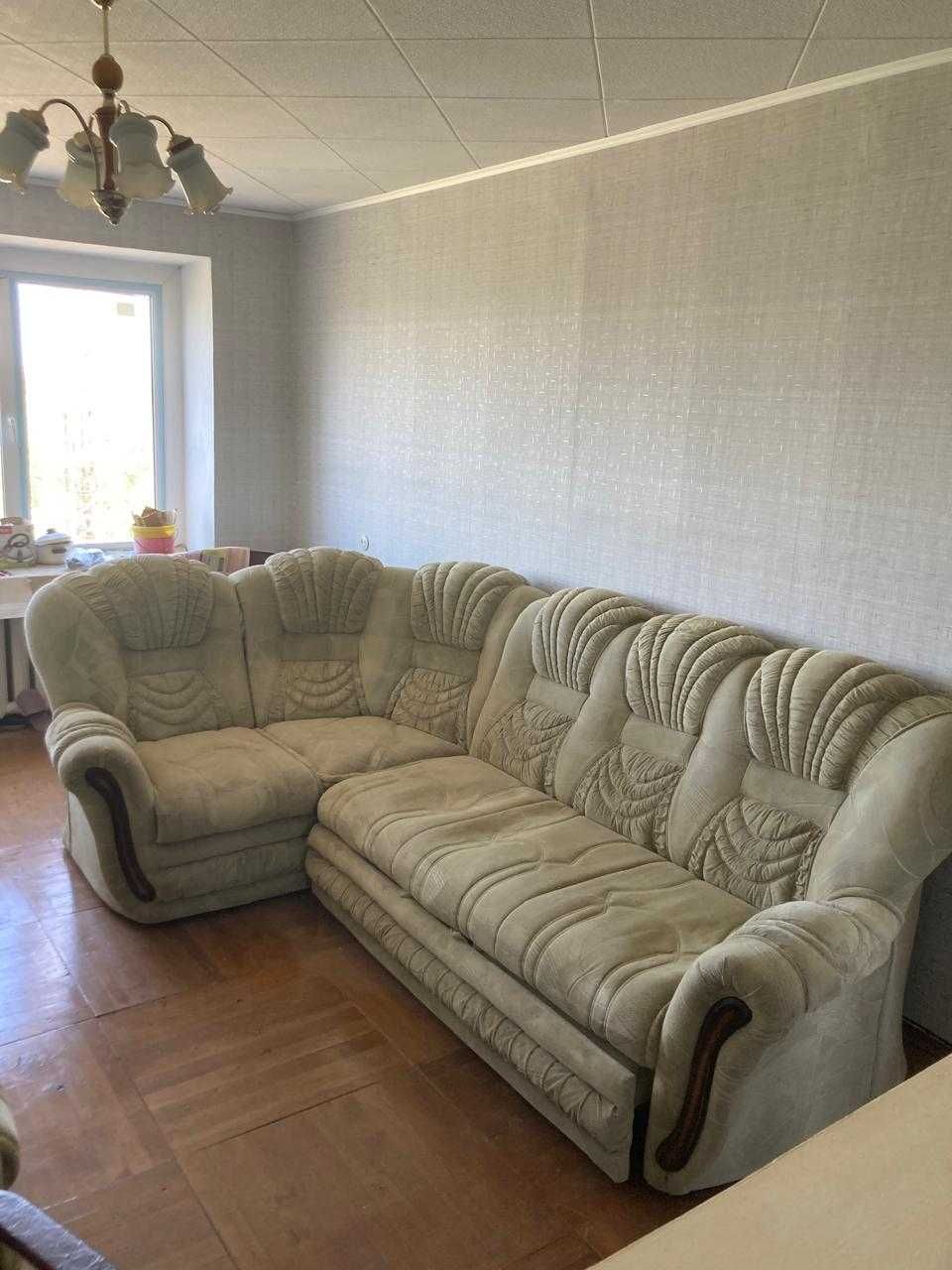 Продам диван+2 кресла