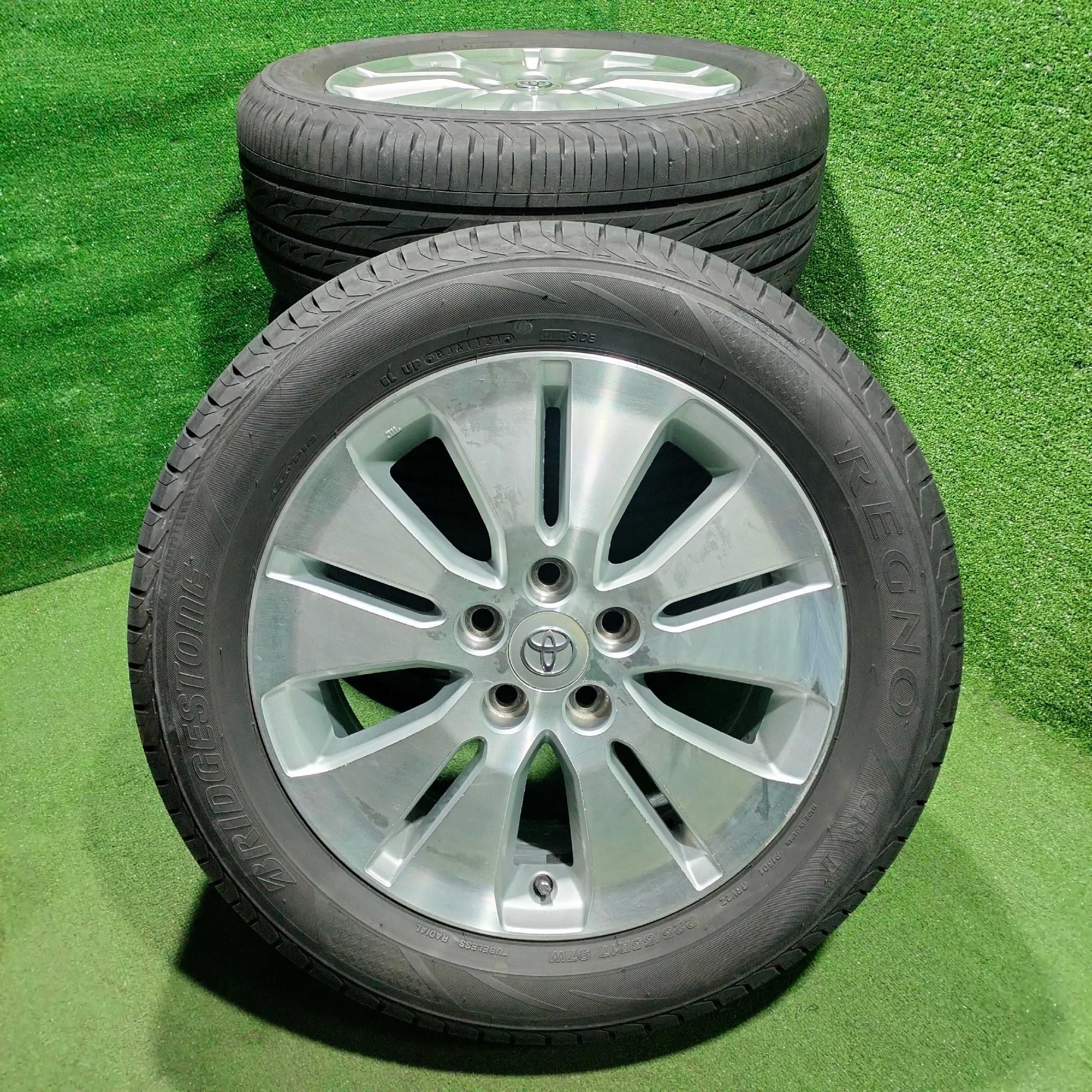Продам Диск с Шинами Bridgestoune 225/55 R17 Toyota Alphard