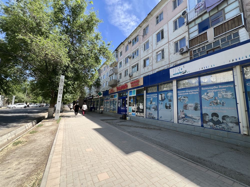 Сроочно қала орталығынан 4-комн квартира сатылады