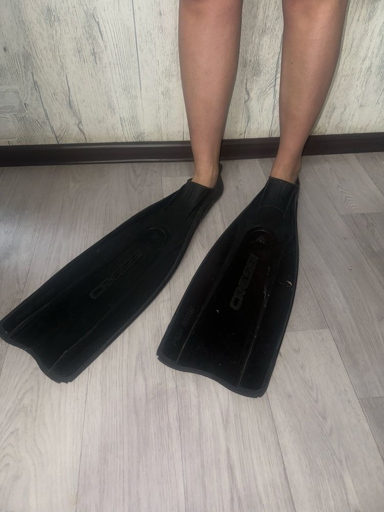 Продам плавательные ласты