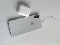 Iphone X + Airpods сатылады