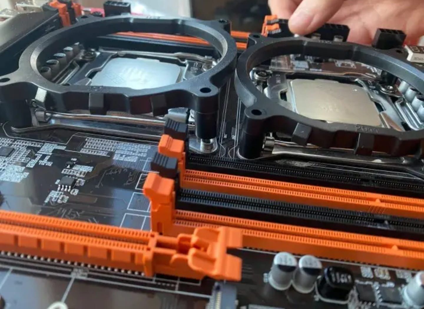 Продам двухпроцесорную материнскую плату atermiter x99 dual