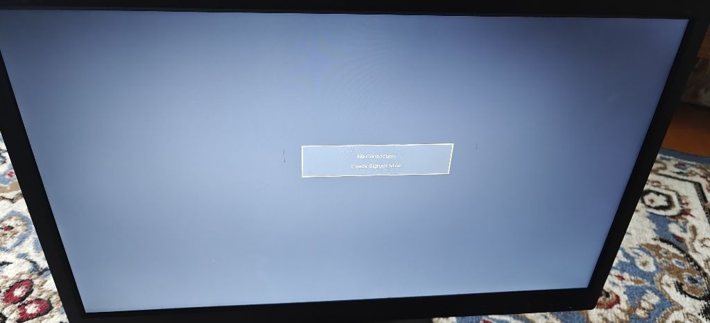 Продаем монитор Lenovo LI2215