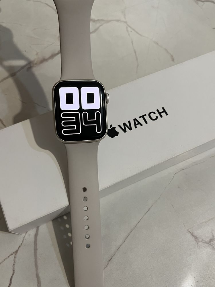 Apple watch  SE 2   44 mm