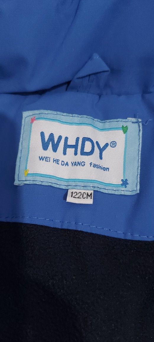 Продам демисезонную куртку на мальчика