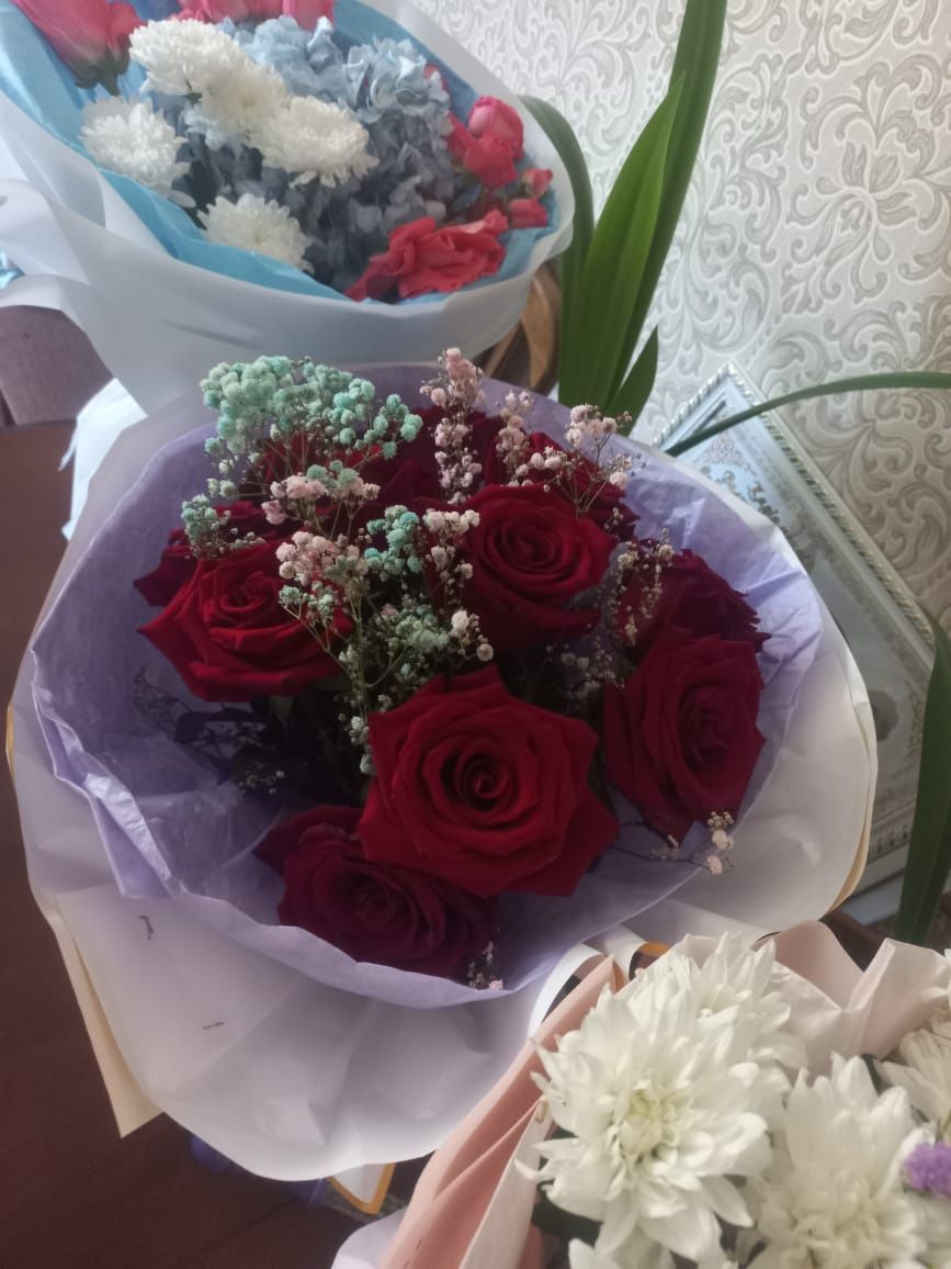 Цветы букеты розы