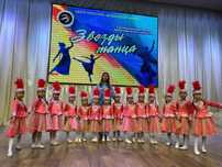 Продам детские костюмы для девочек (4-5 лет) 10 шт