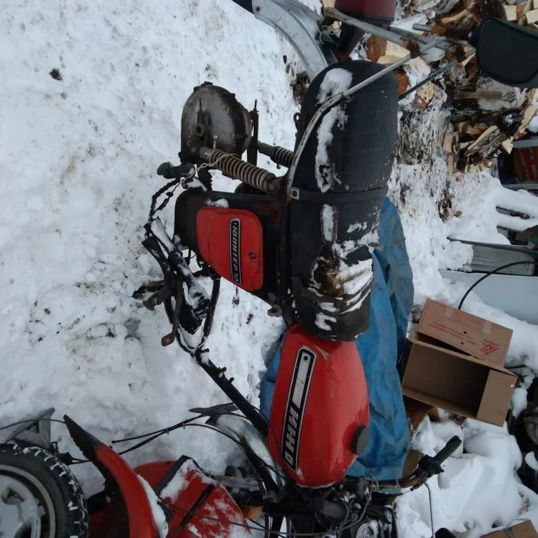 Продам мотоцикл комплектующие иж