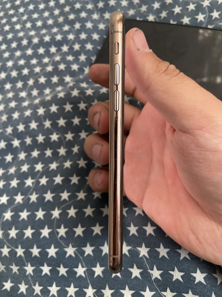 Iphone xs продам